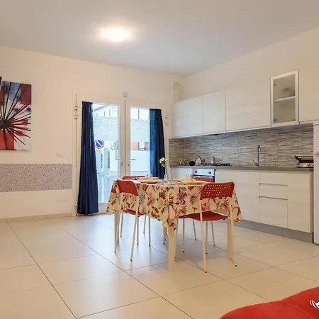 Bilocale Penny - Invacanza Apartment *